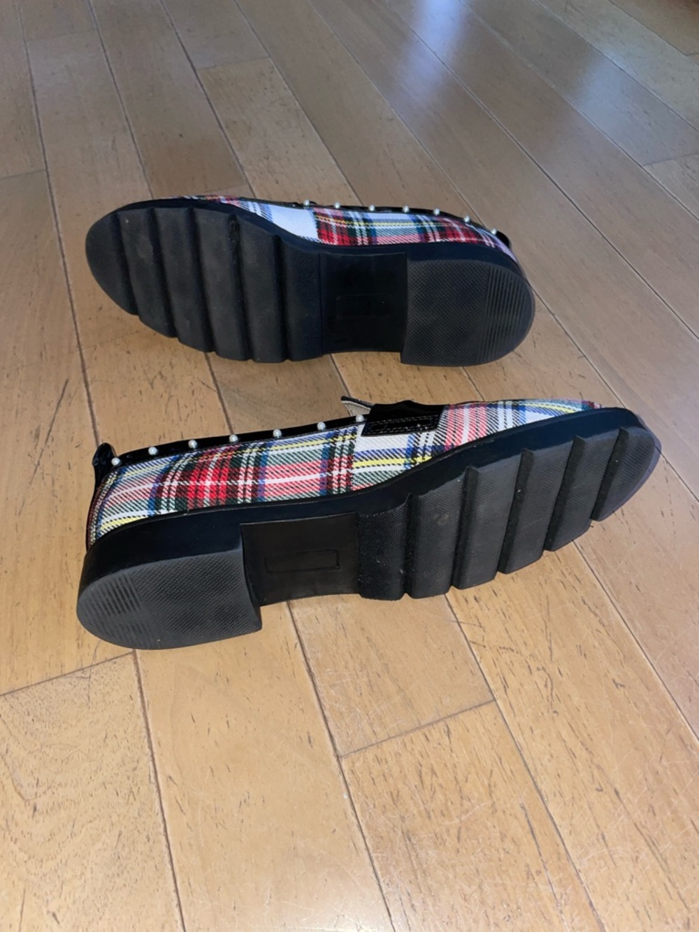 Betsey Johnson 7.5 Multicolor Plaid Bead &  Pearl Loafers Preppy Punk Bling CUTE - Picture 6 of 10